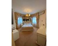 Resale - villa - Orihuela - La Zenia