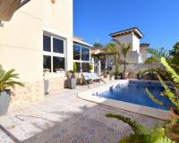 Resale - villa - Orihuela - La Zenia