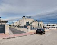 Resale - villa - Orihuela - Orihuela Costa