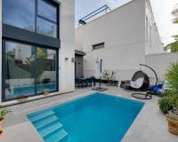 Resale - villa - Orihuela - Orihuela Costa