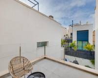 Resale - villa - Orihuela - Orihuela Costa