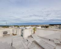 Resale - villa - Orihuela - Orihuela Costa