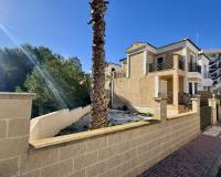 Resale - villa - Orihuela