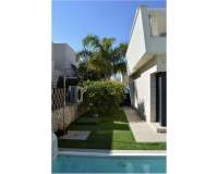 Resale - villa - Pilar de la Horadada