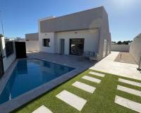 Resale - villa - Pinar de Campoverde