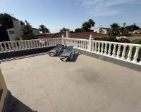 Resale - villa - Pinar de Campoverde