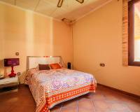 Resale - villa - San Isidro