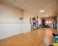 Resale - villa - San Isidro