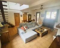 Resale - villa - Serra