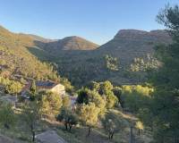 Resale - villa - Serra