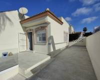 Resale - villa - Torrevieja - Aguas Nuevas