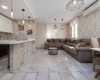 Resale - villa - Torrevieja - Centro