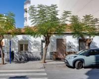 Resale - villa - Torrevieja - Centro