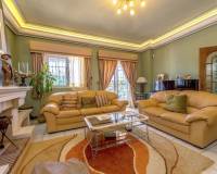 Resale - villa - Torrevieja - La Mata