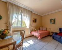 Resale - villa - Torrevieja - La Mata