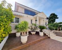 Resale - VILLA - Torrevieja - La Mata