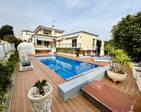 Resale - VILLA - Torrevieja - La Mata