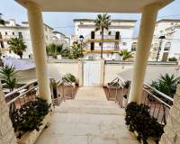 Resale - VILLA - Torrevieja - La Mata