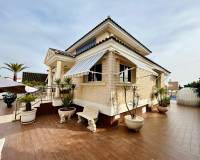 Resale - VILLA - Torrevieja - La Mata