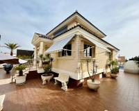 Resale - VILLA - Torrevieja - La Mata