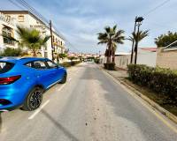 Resale - VILLA - Torrevieja - La Mata