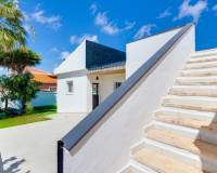 Resale - villa - Torrevieja - LA SIESTA