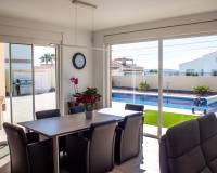 Resale - villa - Torrevieja - LA SIESTA