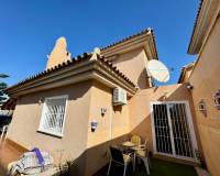 Resale - villa - Torrevieja - Los altos
