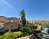 Resale - villa - Torrevieja - Los altos