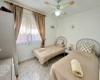 Resale - villa - Torrevieja - Los altos
