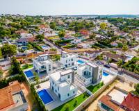 Resale - villa - Torrevieja - Los balcones