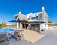 Resale - villa - Torrevieja - Los balcones