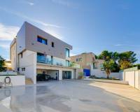 Resale - villa - Torrevieja - Los balcones