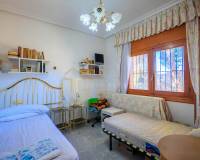 Resale - villa - Torrevieja - Los balcones