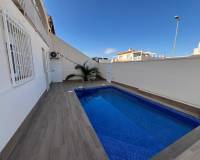 Resale - villa - Torrevieja - Torreblanca