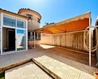 Resale - - VILLA - Torrevieja - Urbanización San Luis