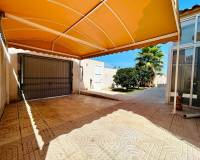 Resale - - VILLA - Torrevieja - Urbanización San Luis