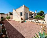 Resale - - VILLA - Torrevieja - Urbanización San Luis
