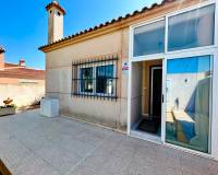 Resale - - VILLA - Torrevieja - Urbanización San Luis