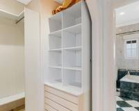 Resale - villa - Torrevieja