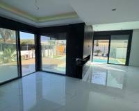 Resale - villa - Torrevieja