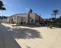 Resale - villa - Torrevieja