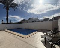 Resale - villa - Torrevieja