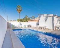 Resale - villa - Torrevieja