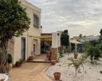 Resale - villa - Torrevieja