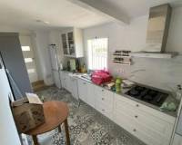 Resale - villa - Torrevieja