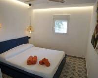 Resale - villa - Valencia