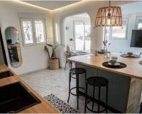 Resale - villa - Valencia