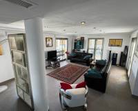 Resale - Wohnung - Cox