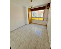 Resale - Wohnung - Torrevieja Centro - Torrevieja